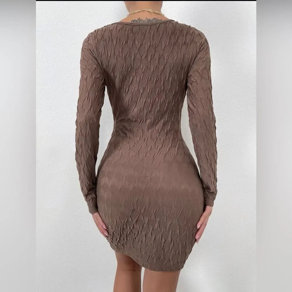 Textured Round Neck Bodycon Dress - Picture 4 of 4
